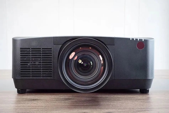 Flyin EL-G36KU 4K 7D Hologram Laser Projector dengan 3LCD 30K ANSI Lumens untuk Bangunan Luar Ruang 3D Mapping Large Venue Pro