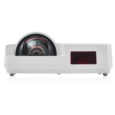Proyektor Lensa Fisheye Fokus Pendek 4500 lumen Untuk Pengajaran di Kelas
