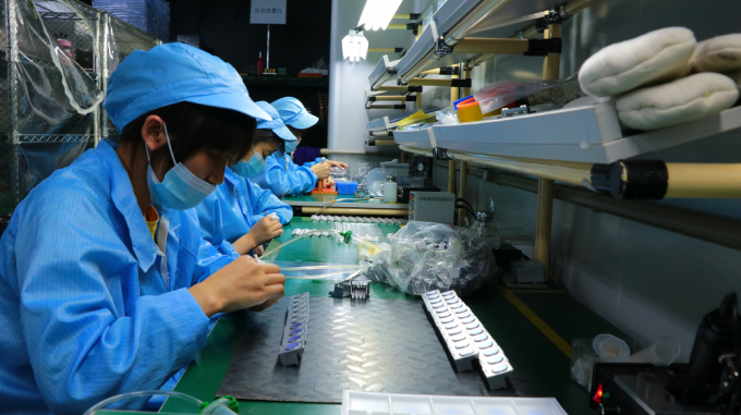 Flyin 2025 Proyektor Laser 3LCD 4K Profesional 7200 Ansi Lumens Ultra Hd 3840x2160 Kecerahan Tinggi Untuk Pendidikan Bisnis Tempat-tempat besar Balai Perjamuan Panggung 15